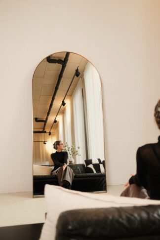 Elara Mirror – 200x100 cm | Arched Full-Length Mirror – Messing