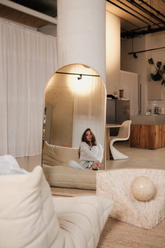 Elara Mirror Compact – 160x80 cm | Arched Full-Length Mirror – Messing