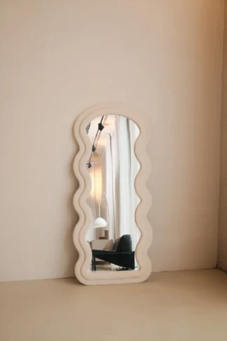 Luna Teddy Mirror – 160x80 cm | Curvy Full-Length Mirror – Off-White